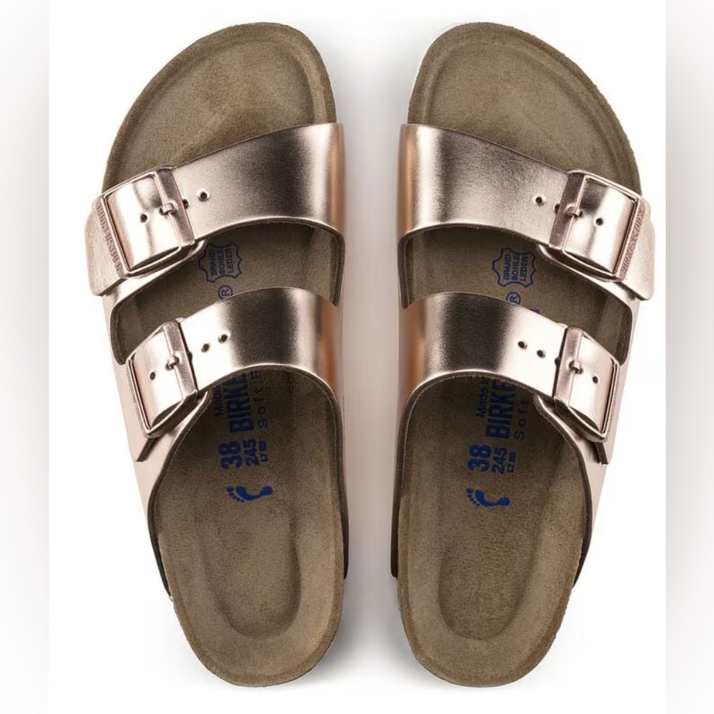 Arizona Soft Footbed Leather Birkenstocks in Metallic Copper. Size 38, 7.5